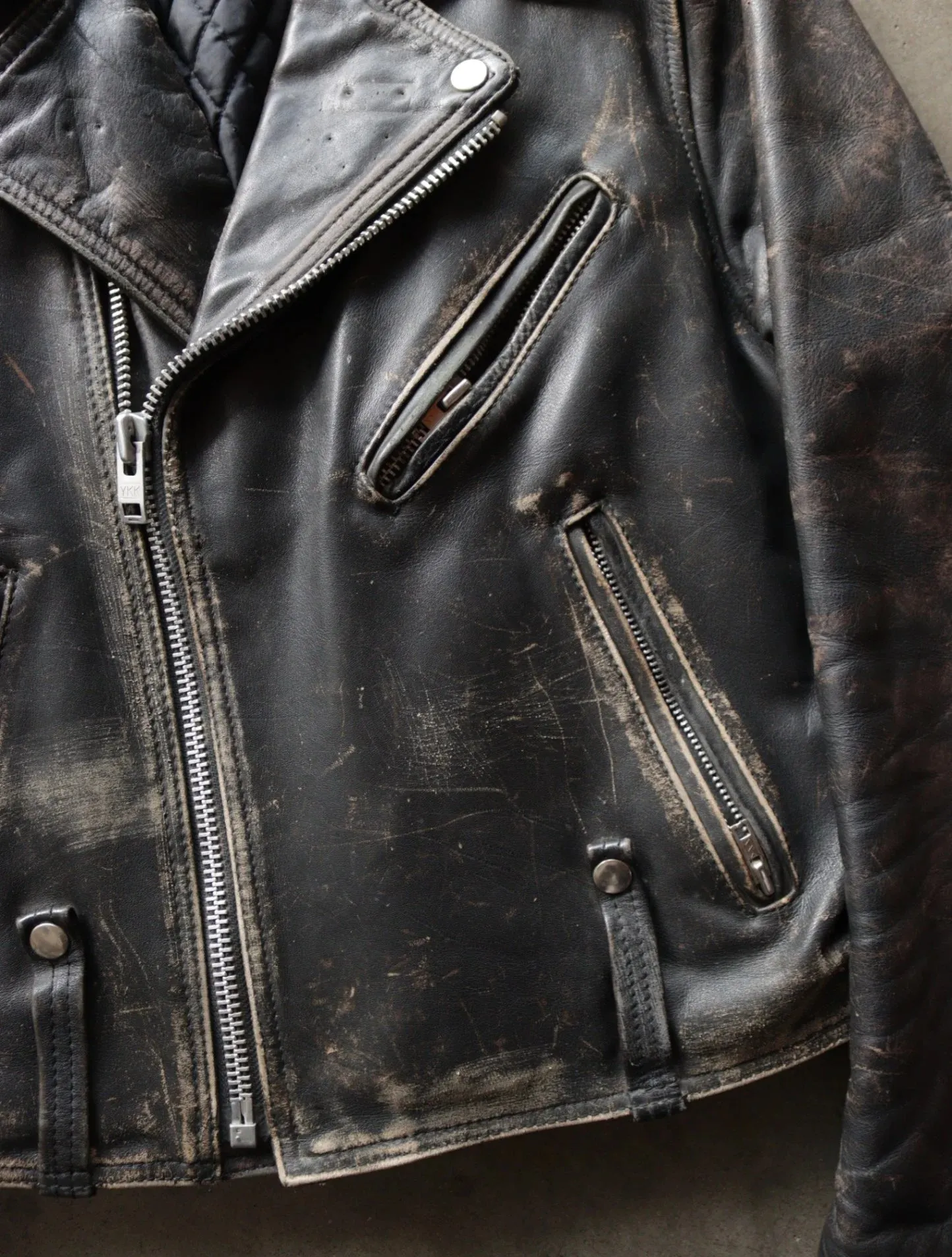 1970S HARLEY DISTRESSED LEATHER BIKER JACKET