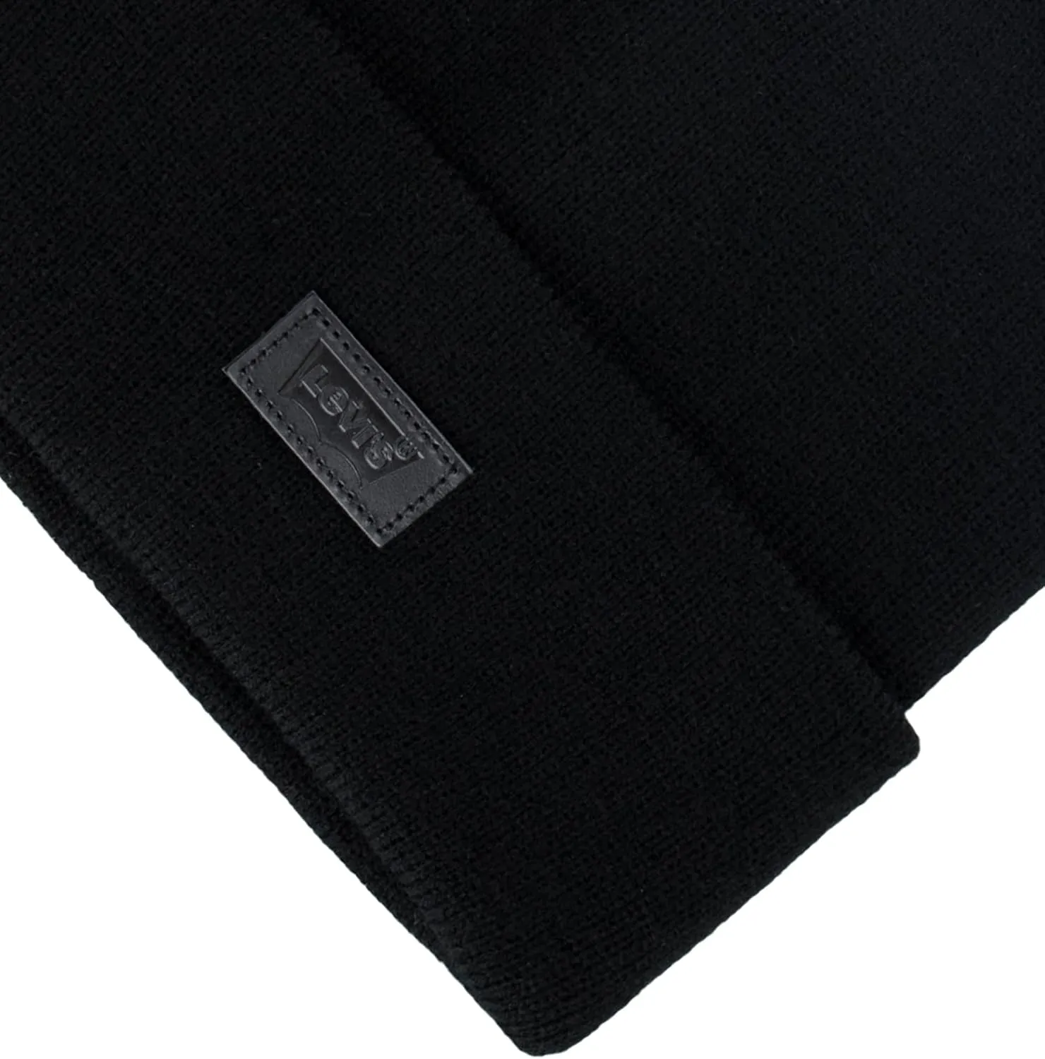 Levi's All Season Comfy Leather Logo Patch Cuffed Hero Beanie