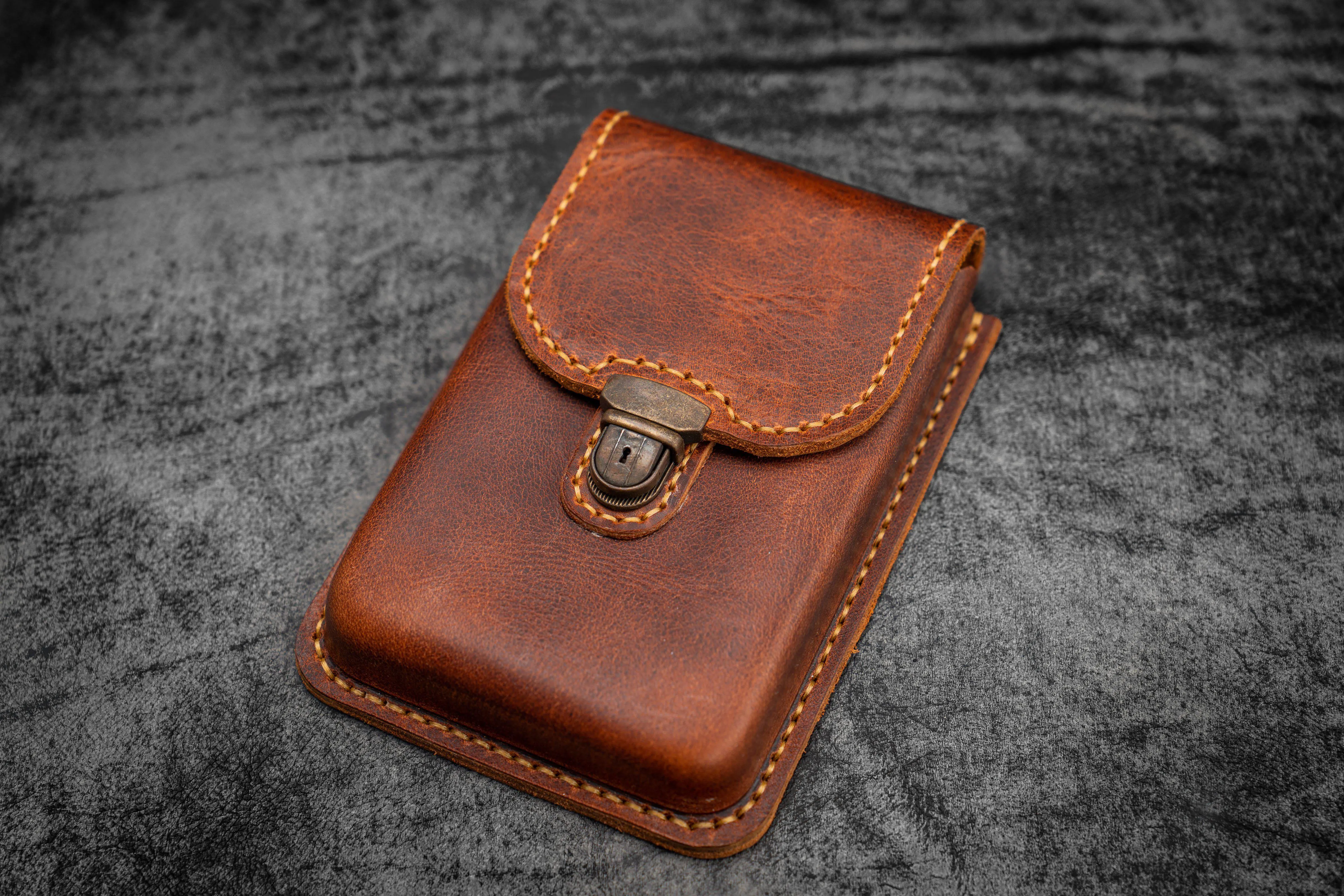 The Old School - Leather Molded Pen Case for 5 Pens - Distressed Leather